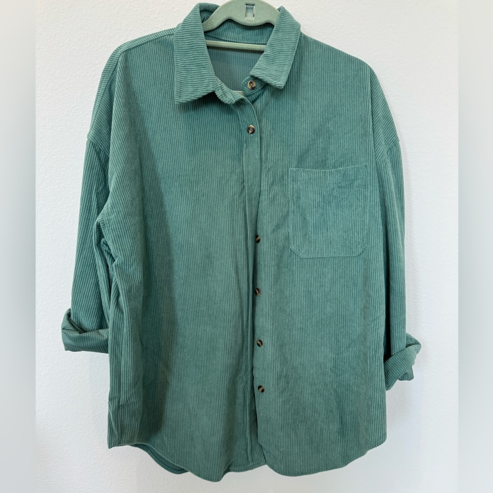 Medium corduroy Shacket